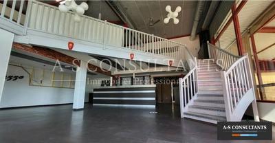 Local commercial - 300 m²