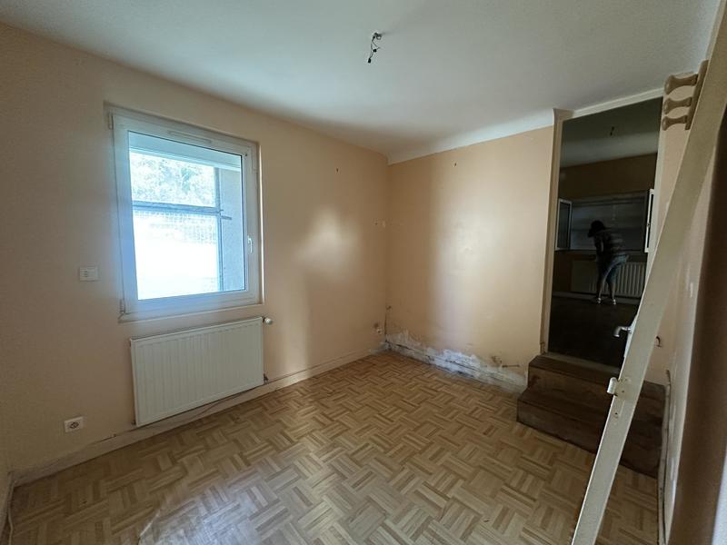 Maison - 91 m² - 8 pièces