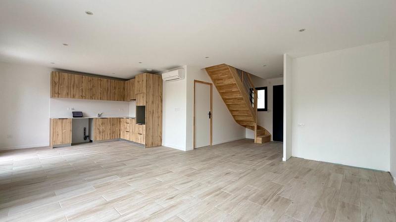 Maison - 91 m² - 4 pièces