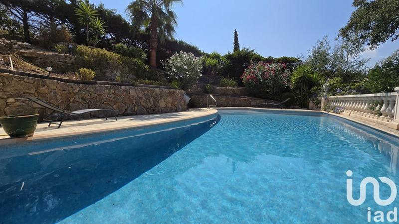 Maison - 168 m² - 6 pièces