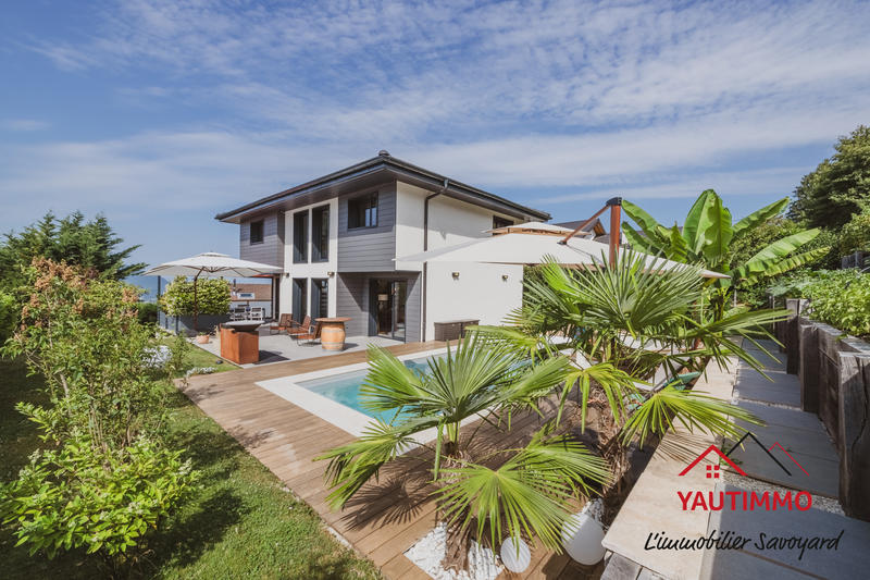 Maison - 190 m² - 6 pièces