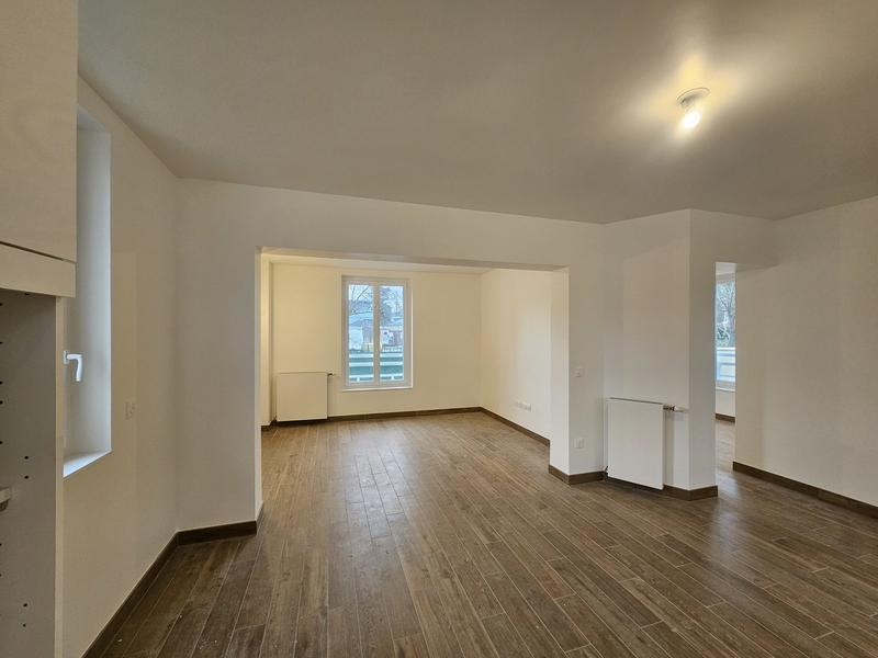 Maison - 147 m² - 8 pièces