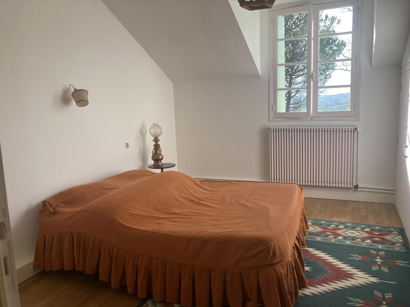 Propriété - 155 m² - 8 pièces