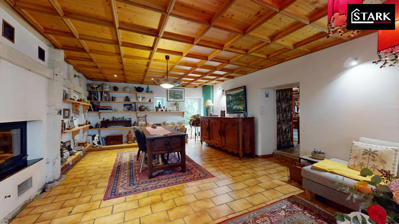 Maison - 177 m² - 7 pièces