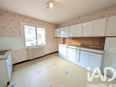 Maison - 136 m² - 6 pièces