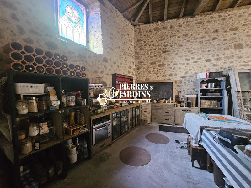 Maison ancienne - 250 m² - 8 pièces