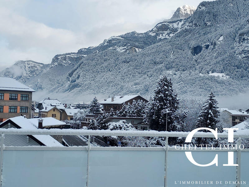 Appartement - 70 m² - 3 pièces