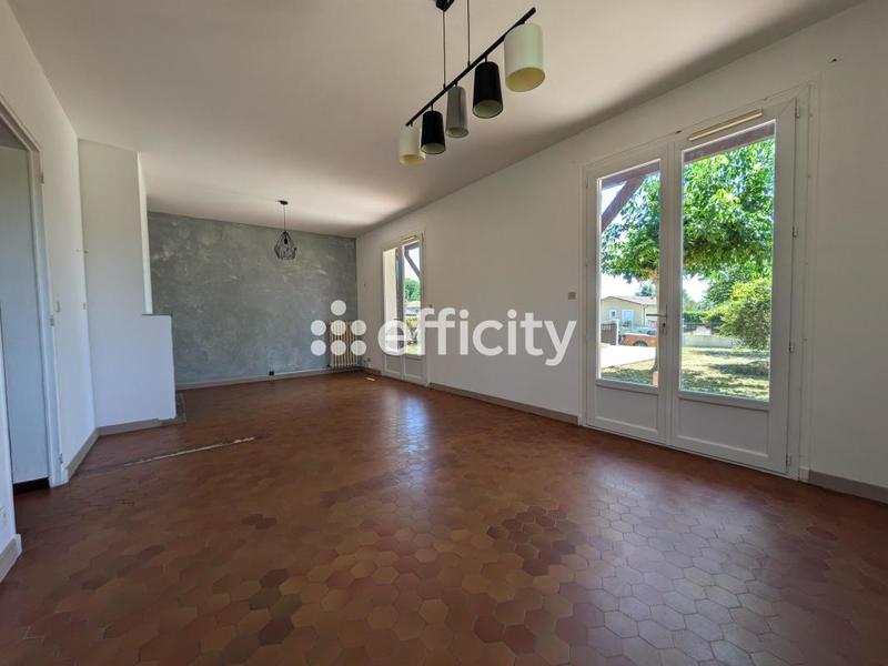 Maison - 102 m² - 4 pièces