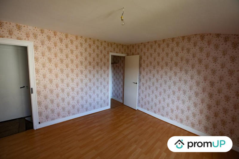 Maison - 198 m² - 11 pièces