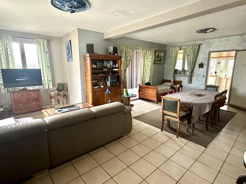 Maison - 140 m² - 7 pièces