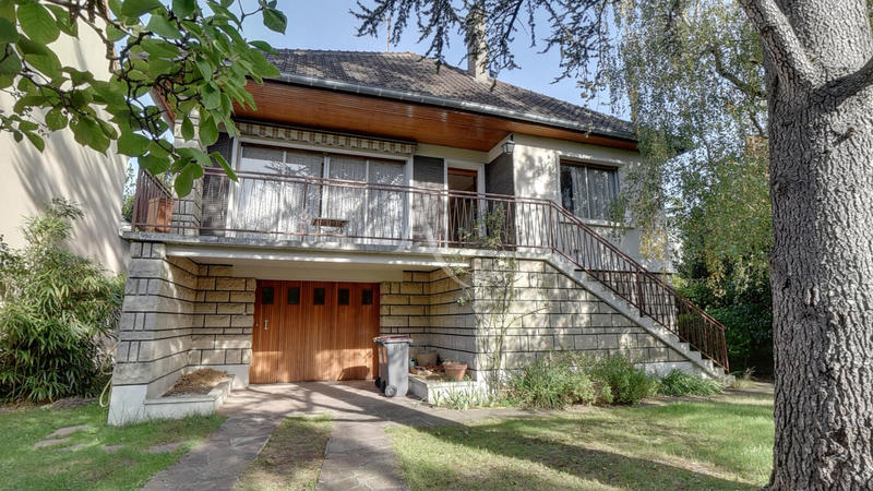 Maison - 180 m² - 5 pièces