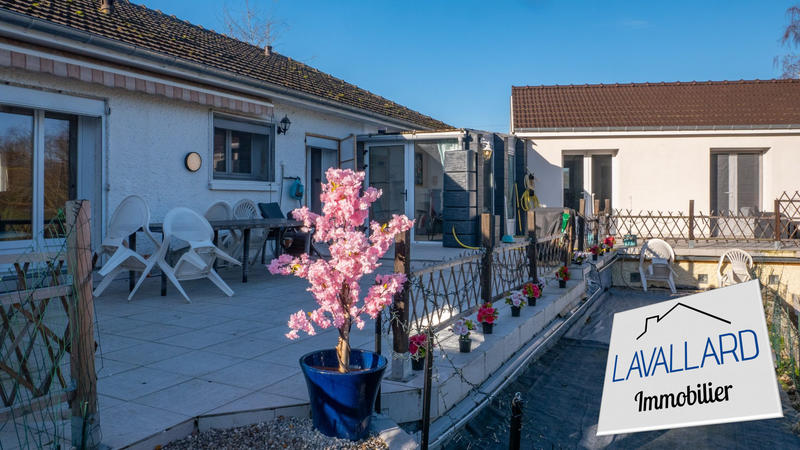 Maison - 190 m² - 7 pièces