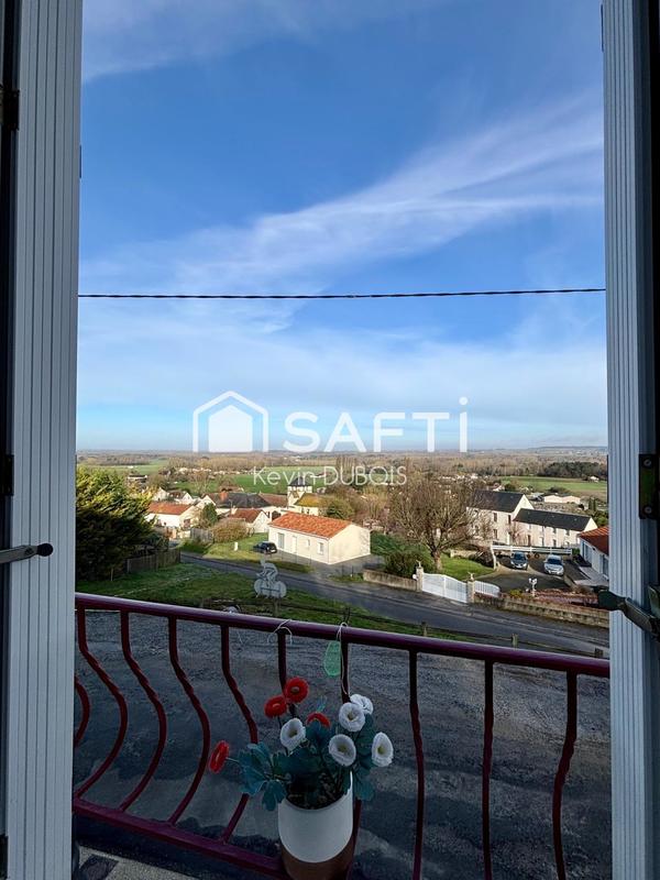 Maison - 223 m² - 7 pièces