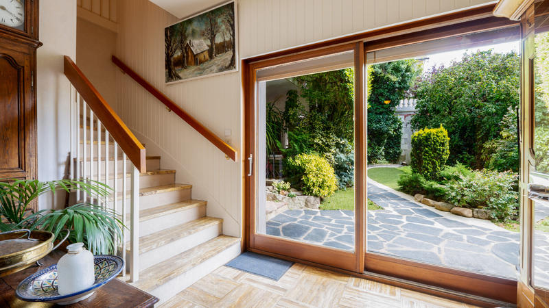 Maison - 280 m² - 7 pièces