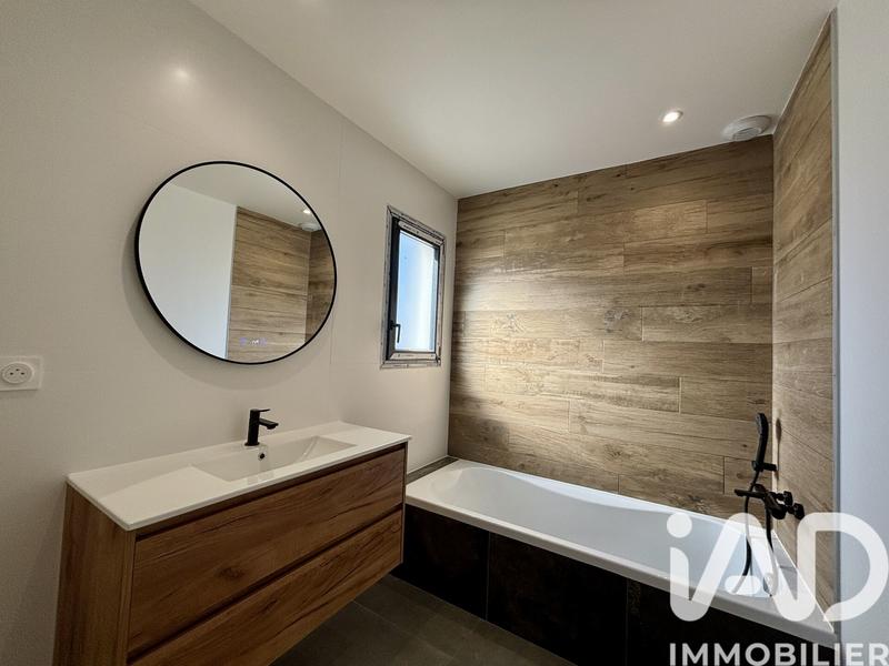 Maison - 95 m² - 4 pièces