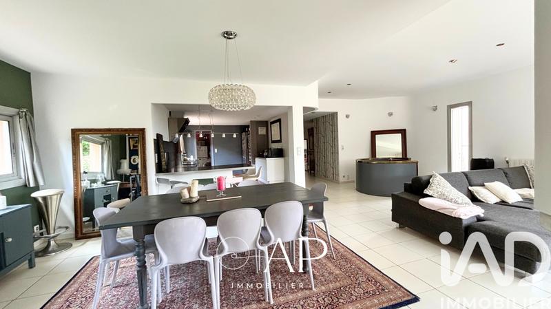 Maison de maîtres - 240 m² - 6 pièces