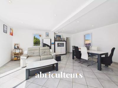 Maison - 131 m² - 5 pièces