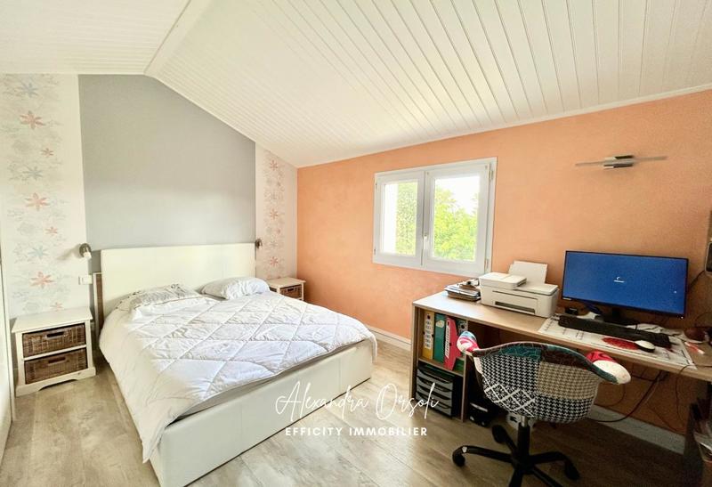 Maison - 167 m² - 7 pièces