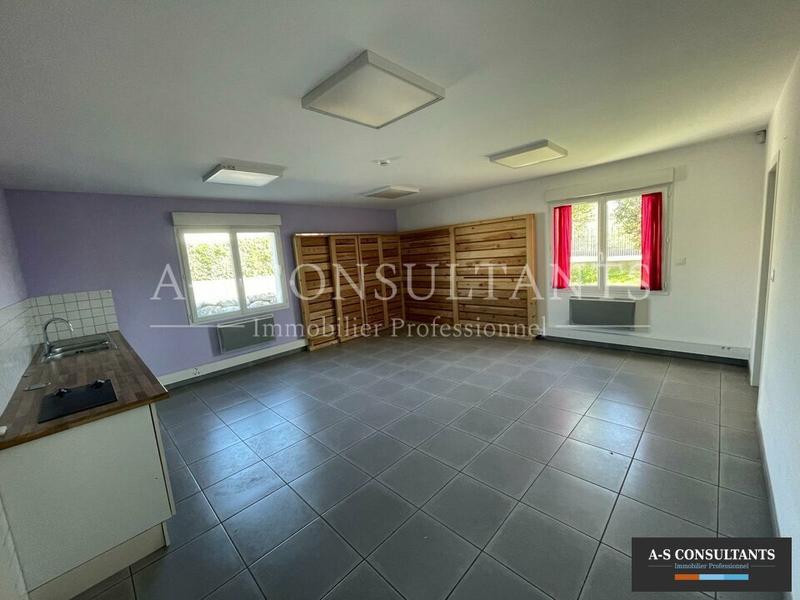 Local d'activité / Entrepôt - 865 m²