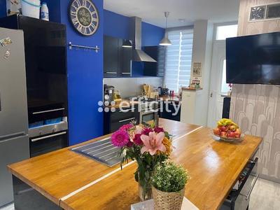 Maison - 103 m² - 5 pièces