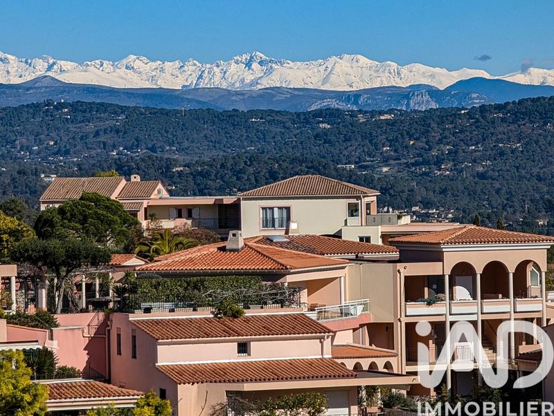 Appartement - 87 m² - 4 pièces