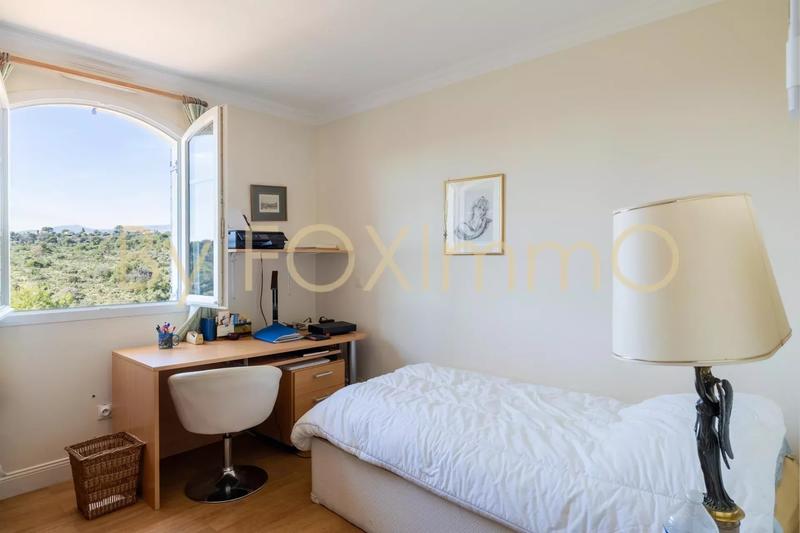 Maison - 142 m² - 6 pièces