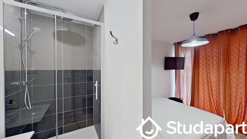 Chambre - 12 m² - 1 pièce