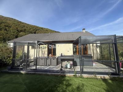 Pavillon - 90 m² - 6 pièces