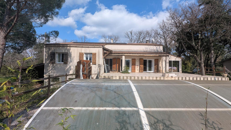 Villa - 172 m² - 5 pièces