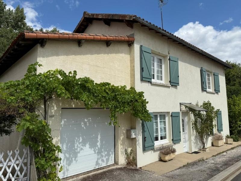 Maison de village - 89 m² - 4 pièces