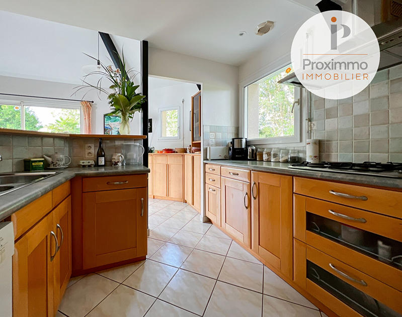 Maison - 190 m² - 10 pièces