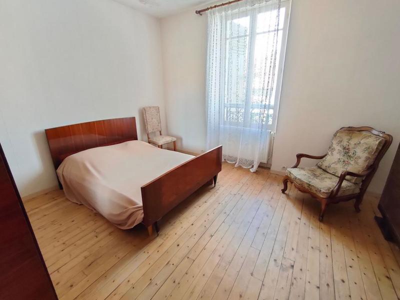 Maison - 197 m² - 7 pièces