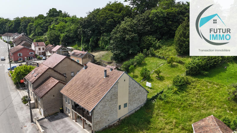 Maison - 215 m² - 8 pièces