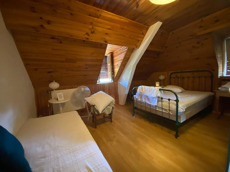 Maison - 260 m² - 9 pièces