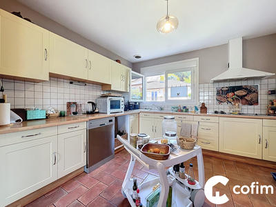 Maison - 185 m² - 6 pièces