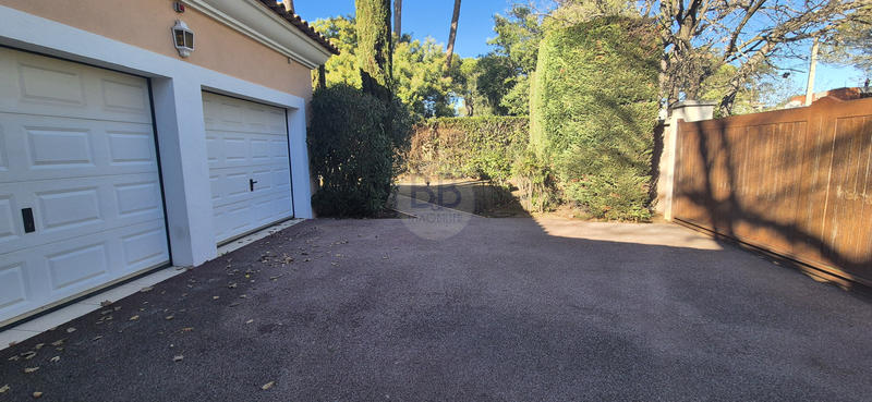 Villa - 230 m² - 7 pièces