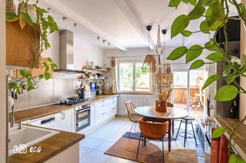 Maison de village - 94 m² - 4 pièces