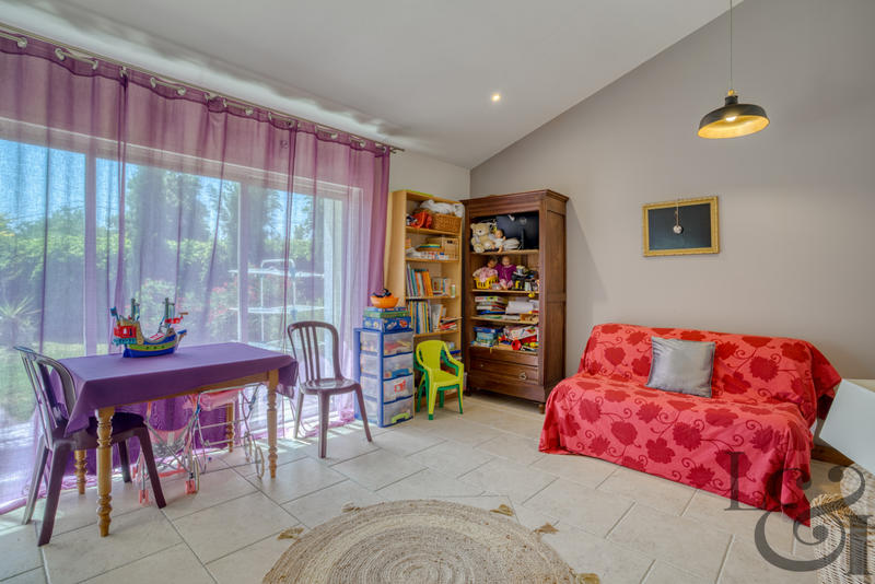 Maison - 196 m² - 5 pièces