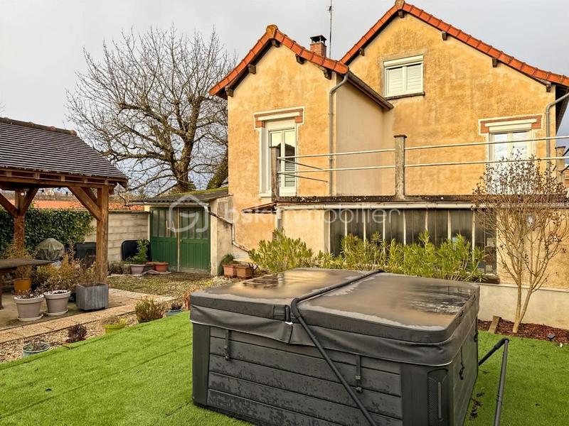 Maison - 110 m² - 5 pièces