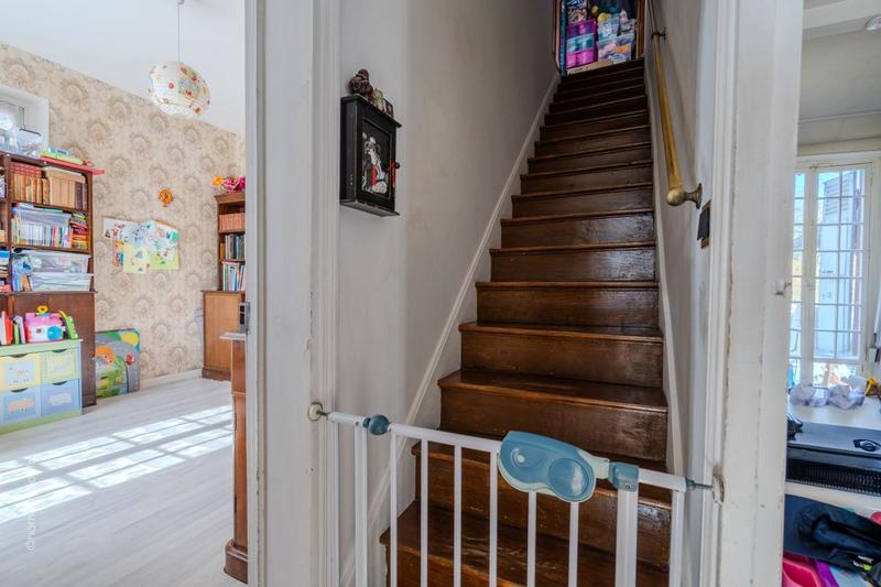 Propriété - 300 m² - 5 pièces