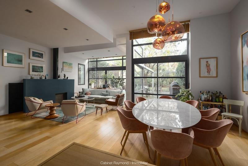 Maison contemporaine - 405 m² - 9 pièces