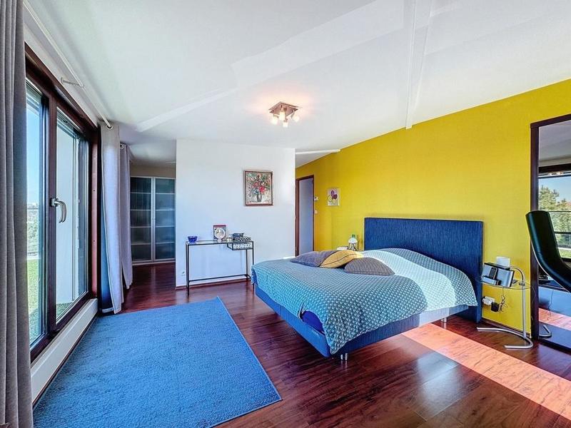 Maison - 213 m² - 5 pièces