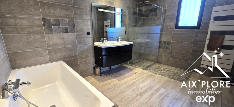 Villa - 187 m² - 6 pièces