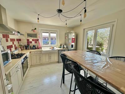 Maison - 120 m² - 5 pièces