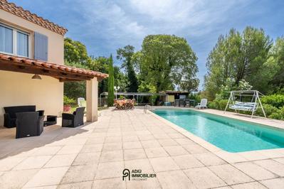 Villa - 120 m² - 4 pièces