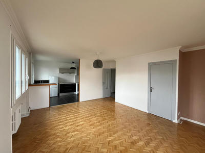 Appartement - 82 m² - 4 pièces