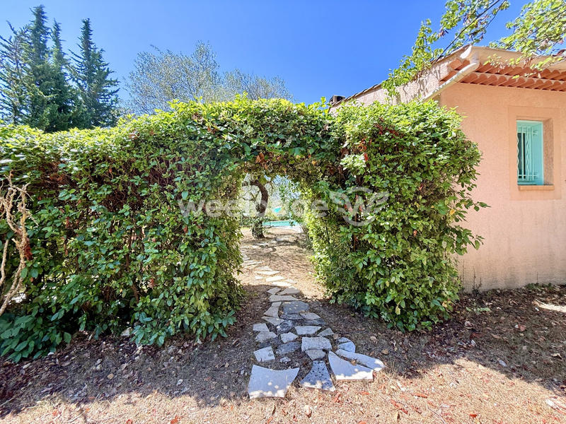 Maison - 187 m² - 6 pièces