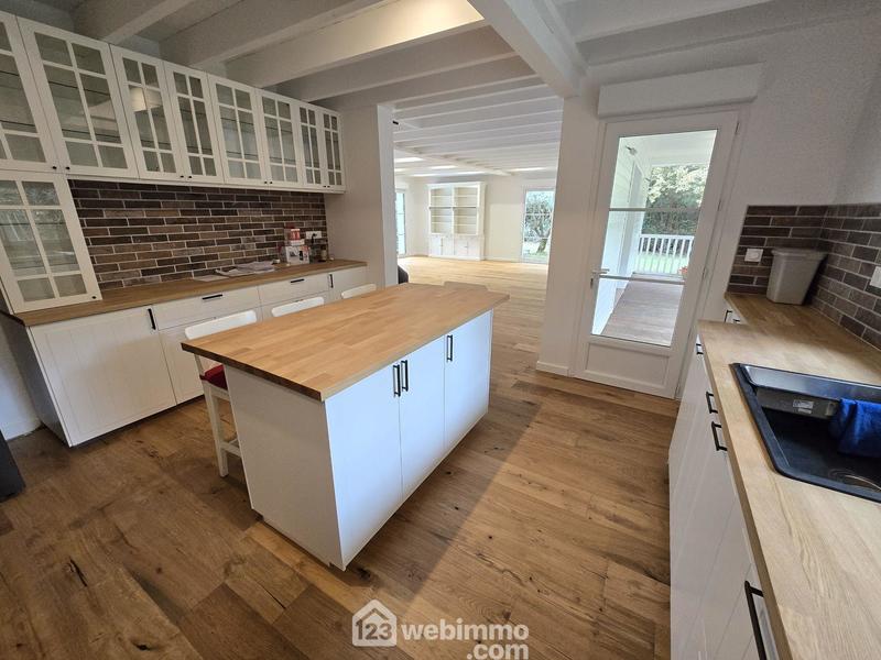 Maison - 186 m² - 6 pièces