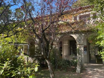 Maison de maîtres - 900 m² - 14 pièces