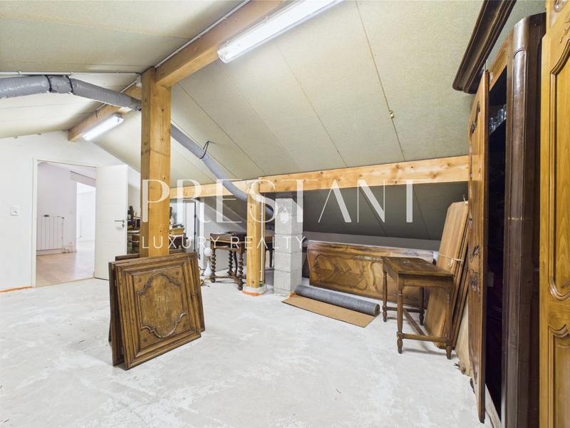 Maison de ville - 209 m² - 4 pièces